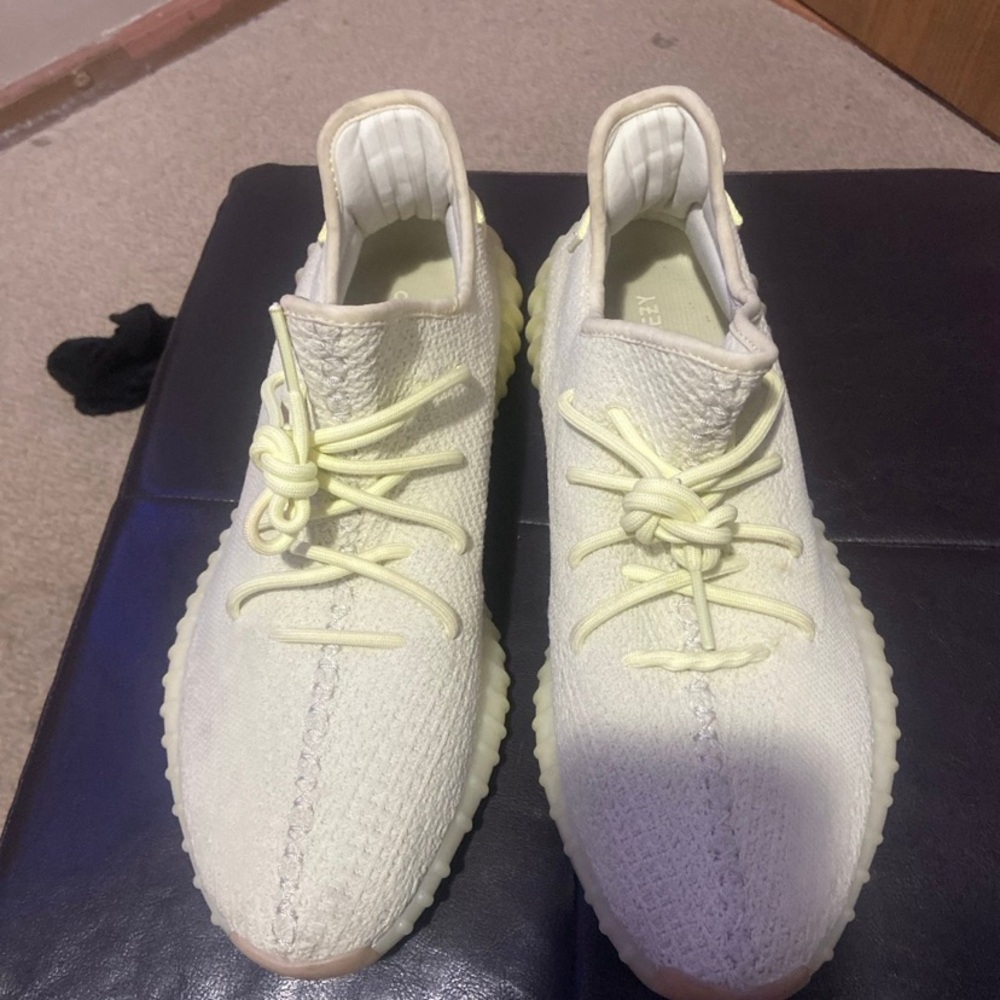 Yeezy Adidas Boost 350 V2 in Butter